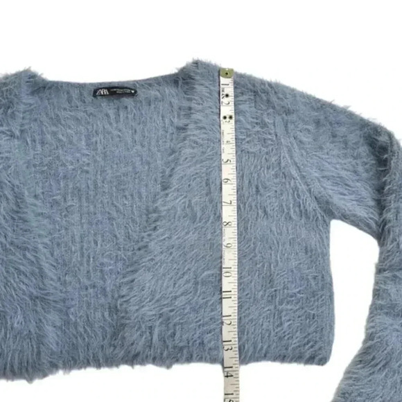 Zara Soft Fuzzy Cropped Cardigan Open front Long Sleeve  Blue Size Medium - Picture 8 of 10